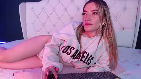 zoe online show from December 2024 06:29:01 PM