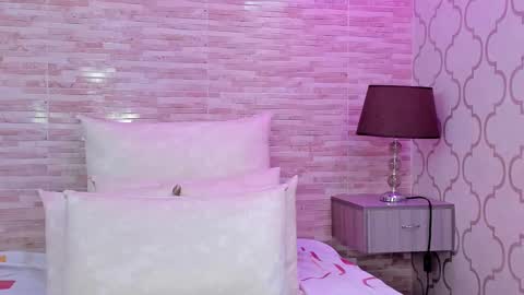 ZoeeSmitth online show from March 2025 03:45:02 PM