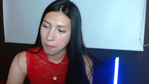 Snapshot of zoegp chatting on December 2024 06:21:01 AM Laura online show from December 2024 06:21:01 AM