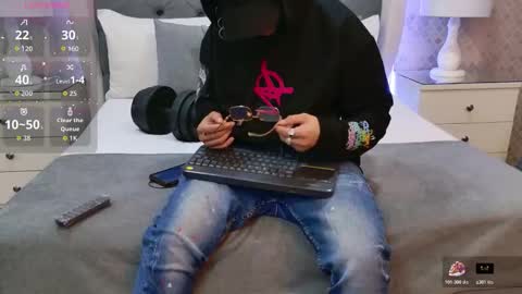 Snapshot of zoekrug chatting on December 2025 07:22:01 PM Zoe Krug online show from December 2025 07:22:01 PM