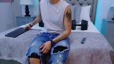 Snapshot of zoekrug chatting on January 2026 07:26:01 PM Zoe Krug online show from January 2026 07:26:01 PM