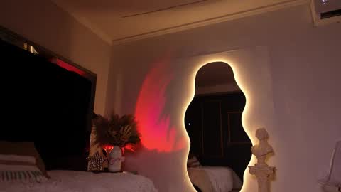 zoevidal_ online show from January 2026 11:58:01 AM