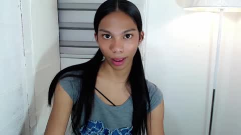 Snapshot of zoeygorgeous19 chatting on February 2025 12:27:01 AM zoey online show from February 2025 12:27:01 AM