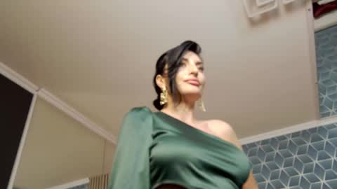 Snapshot of zoeylarkens chatting on February 2025 10:58:01 PM Zoey online show from February 2025 10:58:01 PM