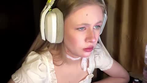 Lisa online show from March 2026 11:28:02 AM