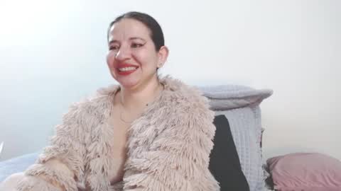 Snapshot of zohe_ chatting on October 2025 09:51:02 AM zohe online show from October 2025 09:51:02 AM