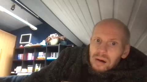 Snapshot of zolexthomas chatting on December 2024 11:22:02 AM zolexthomas online show from December 2024 11:22:02 AM