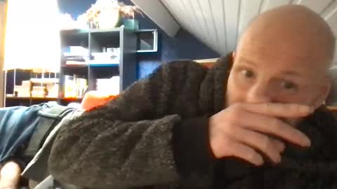 Snapshot of zolexthomas chatting on October 2025 02:29:01 PM zolexthomas online show from October 2025 02:29:01 PM