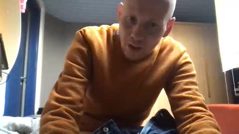 zolexthomas online show from March 2026 04:15:01 PM