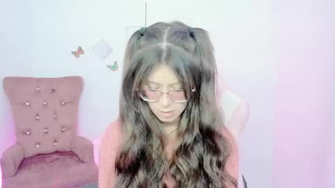 Snapshot of zooeybelair chatting on October 2025 02:56:01 AM Alicie online show from October 2025 02:56:01 AM