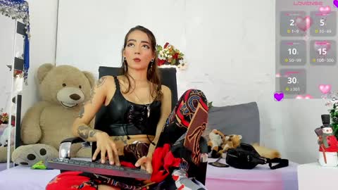 Snapshot of zorravioleta chatting on December 2024 12:23:02 PM Violeta online show from December 2024 12:23:02 PM