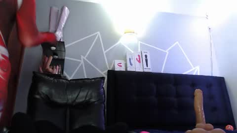 zpzphot online show from October 2025 01:36:02 AM