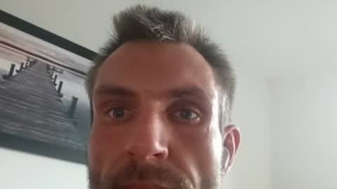 Snapshot of zuabua85 chatting on June 2026 04:03:01 AM MrNice online show from June 2026 04:03:01 AM