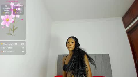 Snapshot of zule__williams chatting on October 2025 12:53:02 AM zule online show from October 2025 12:53:02 AM