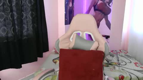 Snapshot of zulemapiel chatting on February 2026 01:47:01 PM zulemapiel online show from February 2026 01:47:01 PM