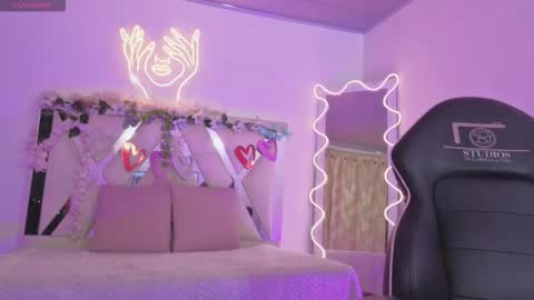 ZURY   online show from December 2025 11:28:02 AM