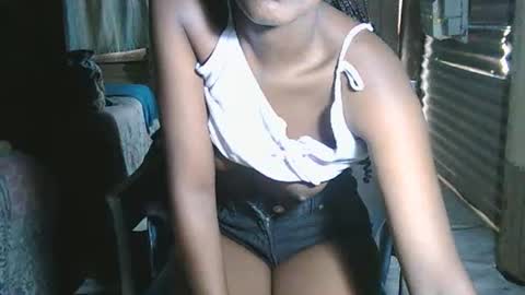 Snapshot of zuzu_angel chatting on September 2025 12:29:02 PM pam online show from September 2025 12:29:02 PM