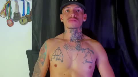 Snapshot of zyongarcia2020 chatting on December 2024 09:52:02 AM zyon garcia online show from December 2024 09:52:02 AM