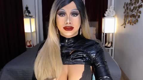 zyradom online show from January 2025 11:16:01 PM