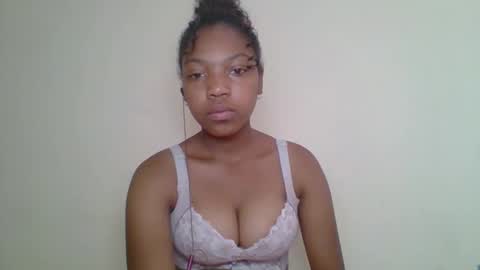 zyraelle_01 online show from May 2026 09:03:01 AM
