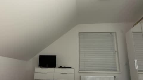 Snapshot of zzz123_cam chatting on May 2026 03:41:01 PM zzz123_cam online show from May 2026 03:41:01 PM