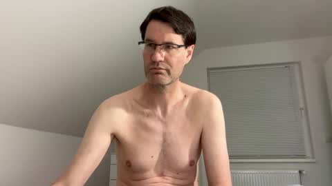 Snapshot of zzz123_cam chatting on May 2026 03:44:02 PM zzz123_cam online show from May 2026 03:44:02 PM