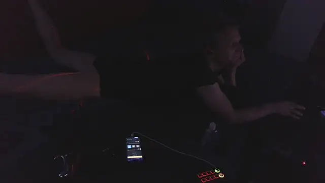 Snapshot of davidgntxxxxx chatting on October 2025 06:08:01 AM davidgntxxxxx online show from October 2025 06:08:01 AM