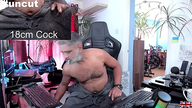 OnlineBossUK online show from March 2025 12:00:01 PM