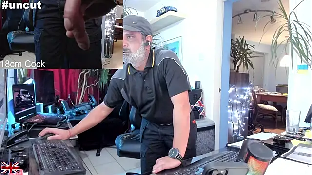 OnlineBossUK online show from October 2025 06:15:02 PM