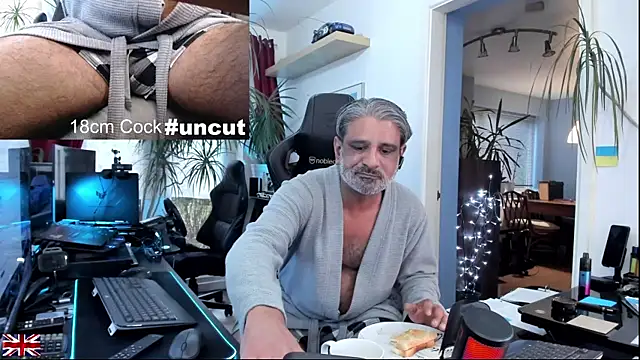 OnlineBossUK online show from December 2025 12:55:02 PM