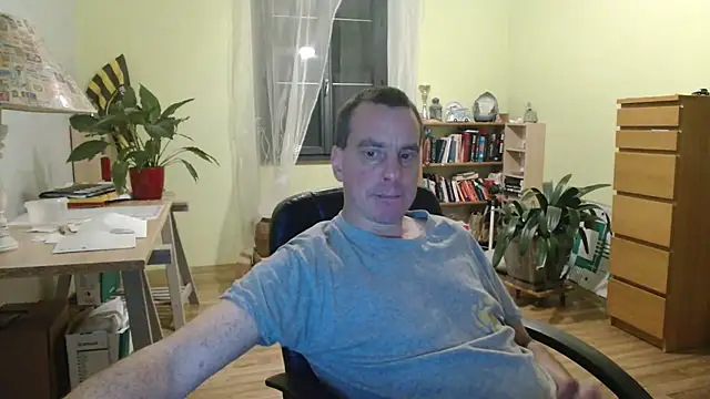 Snapshot of cloupefun chatting on December 2024 04:47:02 AM cloupefun online show from December 2024 04:47:02 AM