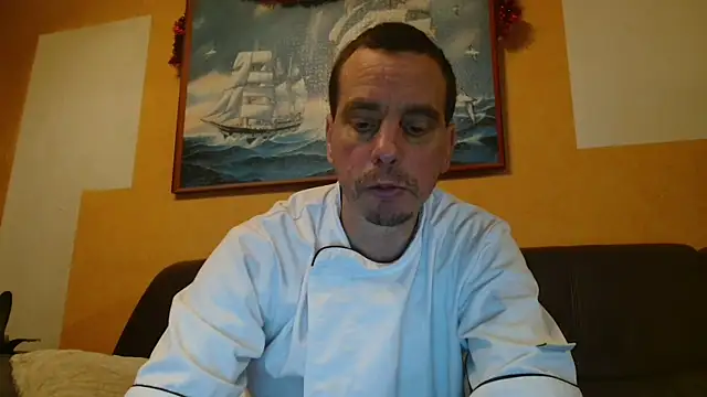 Snapshot of cloupefun chatting on December 2024 06:13:02 AM cloupefun online show from December 2024 06:13:02 AM