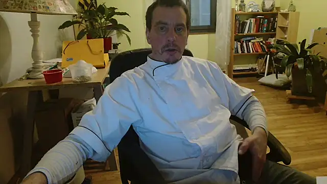 Snapshot of cloupefun chatting on January 2025 05:15:02 AM cloupefun online show from January 2025 05:15:02 AM
