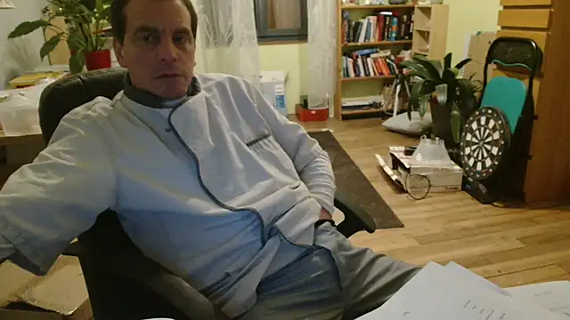 Snapshot of cloupefun chatting on January 2025 05:53:02 AM cloupefun online show from January 2025 05:53:02 AM