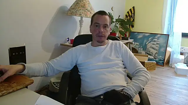 Snapshot of cloupefun chatting on September 2025 06:39:01 AM cloupefun online show from September 2025 06:39:01 AM