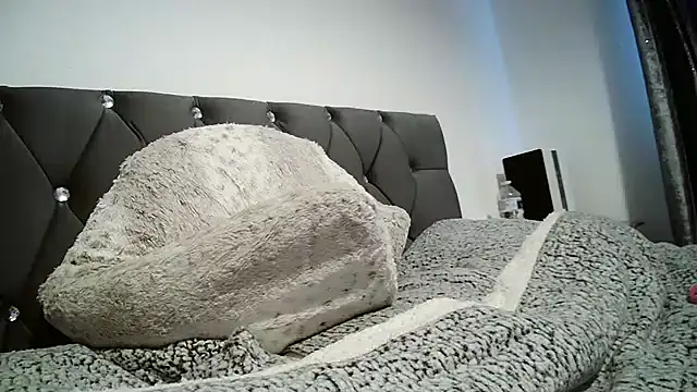 AaliyahLux online show from October 2025 09:28:02 AM