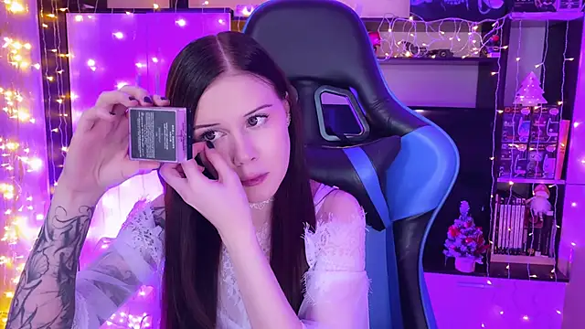 jasminevine online show from December 2024 05:00:01 PM