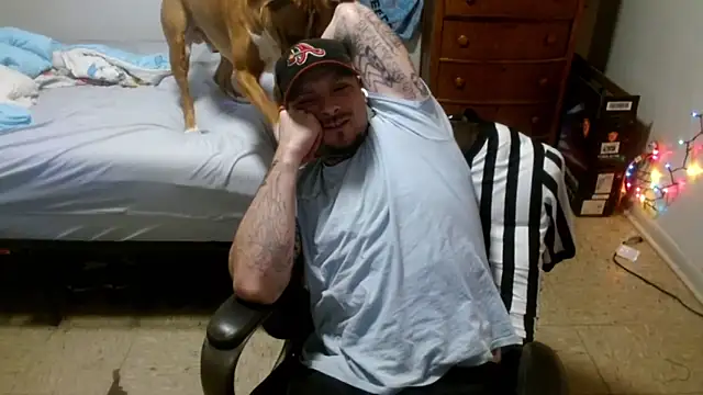 Snapshot of DADDY_KANE8--- chatting on May 2026 06:13:02 PM DADDY KANE8--- online show from May 2026 06:13:02 PM