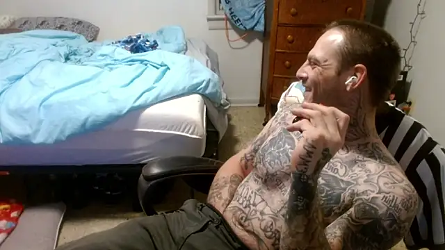 Snapshot of DADDY_KANE8--- chatting on May 2026 10:23:01 AM DADDY KANE8--- online show from May 2026 10:23:01 AM