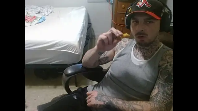 Snapshot of DADDY_KANE8--- chatting on May 2026 03:54:01 PM DADDY KANE8--- online show from May 2026 03:54:01 PM