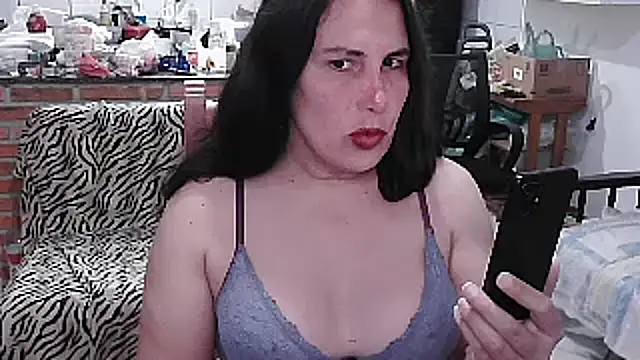 Snapshot of LauraVicttoria361215 chatting on October 2025 10:32:02 PM LauraVicttoria361215 online show from October 2025 10:32:02 PM