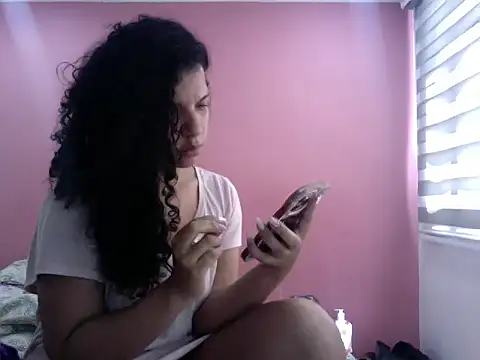 gatubelahot online show from January 2025 04:40:01 PM