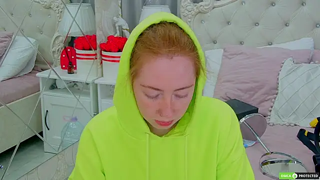 TinaBrook online show from September 2025 03:30:02 AM