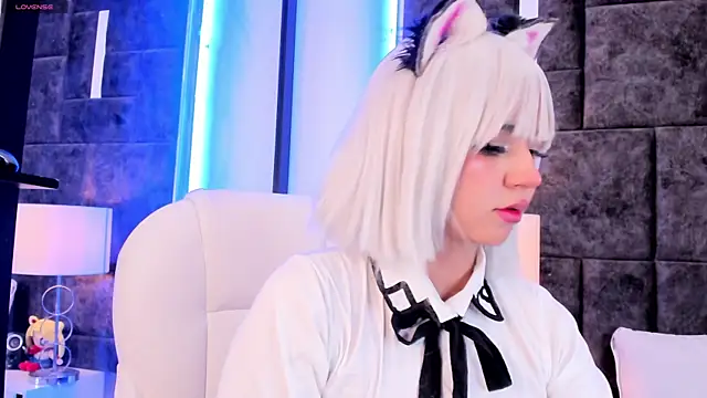 Petit-Rosse online show from December 2024 11:40:02 PM