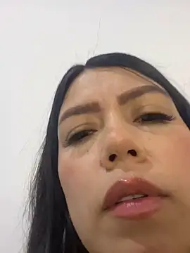 martina contreras online show from December 2024 04:04:02 AM