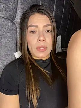 martina contreras online show from November 2025 02:12:01 AM