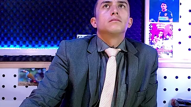 Darko0717 online show from February 2025 05:18:02 PM