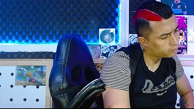 Darko0717 online show from March 2025 02:07:02 PM