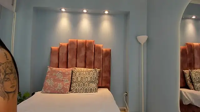 kylie reyes online show from November 2025 08:16:01 PM