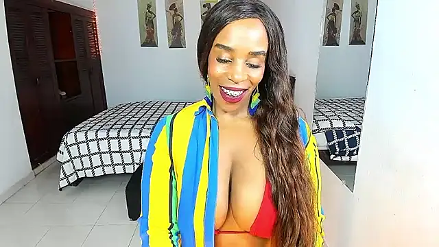 TAYLORR778 online show from November 2025 12:15:02 PM